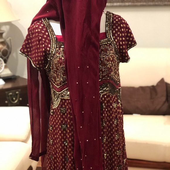 Indian /Pakistani formal 3 piece dress - Picture 2 of 5